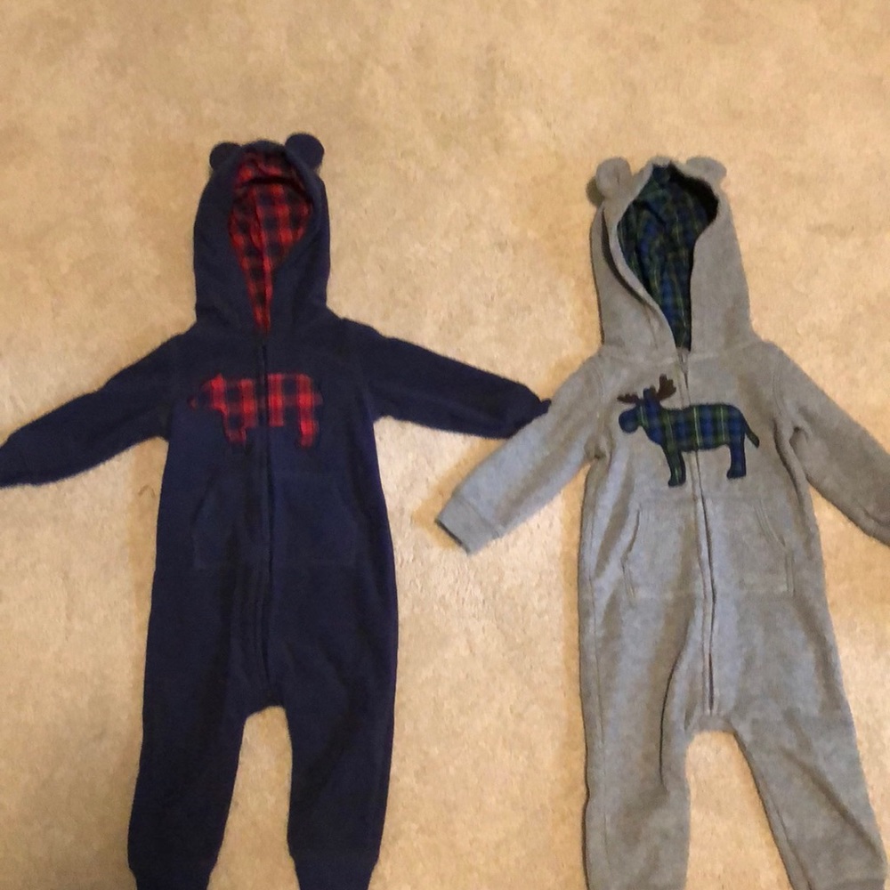 LOT 2 Carters fleece outfits